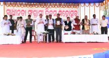 Chief Minister Shri Naveen Patnaik at the Freedom Fighters Mahotsav-2020 at Swadhinata Sangrami Sadan