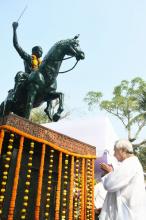 Chief Minnister Naveen Patnaik floral tribute to Statue of Late Vir Surendre Sai on the occasion of 211th Birth Anniversary at OLA Premises