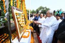 Chief Minnister Naveen Patnaik floral tribute to Netaji Subash Chandra Bose on the occasion of Netaji Subash Chandra Bose Jayanti at Cuttack
