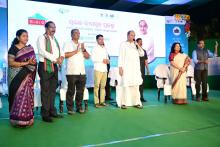Chief Minister Shri Naveen Patnaik inaugurating of In-Situ Slum Redevelopment (ISSR) Shantipalli and Affordable Housing Project (AHP) Subudhipur at ISSR, Shantipalli, Satyanagar