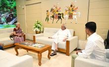 Chief Minister Shri Naveen Patnaik with Dr. Soumya Swaminathan, Chairperson, M. S. Swaminathan Research Foundation at Naveen Niwas