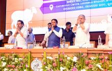 ଲୋକସେବା ଭବନ କନ୍‌ଭେନ୍‌ସନ୍‌ ସେଣ୍ଟରଠାରେ ଭାରତ ସରକାରଙ୍କ ପଶୁପାଳନ ଓ ଦୁଗ୍ଧ ଉତ୍ପାଦନ ବିଭାଗ ପକ୍ଷରୁ ଆୟୋଜିତ ମୌସୁମୀ ବୈଠକ (Monsoon Meet) ରେ ମୁଖ୍ୟମନ୍ତ୍ରୀ ଶ୍ରୀ ମୋହନ ଚରଣ ମାଝୀ