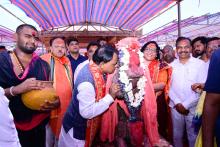 ମୁଖ୍ୟମନ୍ତ୍ରୀ ଶ୍ରୀ ମୋହନ ଚରଣ ମାଝୀ ଗଞ୍ଜାମ ଜିଲ୍ଲା ଗସ୍ତ ଅବସରରେ ମା ତାରା ତାରିଣୀ ମନ୍ଦିର ଦର୍ଶନ କରୁଛନ୍ତି