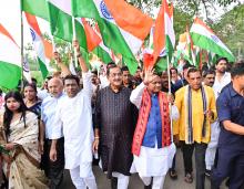 ଭୁବନେଶ୍ୱର ଉପକଣ୍ଠ ସ୍ଥିତ ଲିଙ୍ଗିପୁର ଠାରେ ଆୟୋଜିତ ଅପରେସନ ସିନ୍ଦୂର ତ୍ରିରଙ୍ଗା ଯାତ୍ରାରେ ମୁଖ୍ୟମନ୍ତ୍ରୀ ଶ୍ରୀ ମୋହନ ଚରଣ ମାଝୀ 